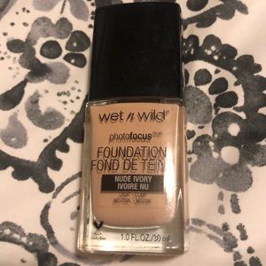 Wet & wild foundation